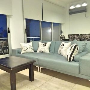 Apartamento lujo Independencia 1302 Buenos Aires PARA HUESPEDES LOCALES NO SE COBRA EL IMPUESTO DE OPERACIONES EN DOLARES YA QUE SE ABONA EN PESOS AL ARRIBAR